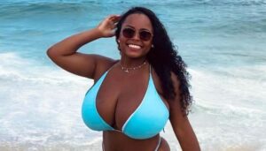 Baes & Baddies: Meet Brazilian Bombshell Gil aka @diasdegil