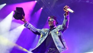 Washed Crooner Aaron Hall Getting Dragged For All The Filth After Rape Accusation With Diddy