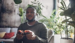 Black Woman Liberates Herself of Her Bum Boyfriend On TikTok After He Quit His Job To Play PS5