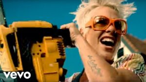 Fans think Green Day’s ‘One-Eyed Bastard’ sounds like Pink’s ‘So What’
