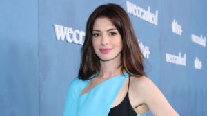 Anne Hathaway Recalls Suffering a Miscarriage While Playing Character Who Gives Birth