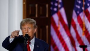 Former Mar-a-Lago Valet aka âTrump Employee 5â Declares Trump Unfit For Office
