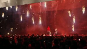 Kendrick Lamar performs Drake diss five times and demands Tupac’s ring