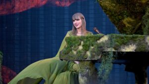 Taylor Swift Reacts to Couple Who Got Engaged at Her Eras Tour Show in Edinburgh