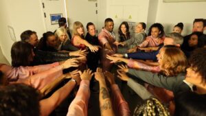Taylor Swift Gives Behind-the-Scenes Look at Eras Tour in ‘I Can Do It With a Broken Heart’ Music Video