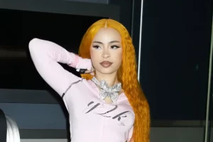Ice Spice Accused Of Making Satanic Gestures During Prayer With StreamerÂ 
