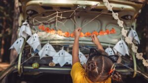 The Best Halloween Trunk-or-Treat Kits to Decorate Your Car This Spooky Season â Starting at $10