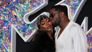 Diddy’s Mom, Janice Combs & His Twin Daughters Visit Him In Brooklyn NY Jail