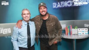 Luke Bryan shares thoughts on BeyoncÃ©’s Country Music Awards snub: âI’m all for everybody coming in and making country albumsâ