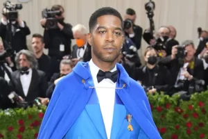 Kid Cudi Breaks Silence On “Crazed Fan” Burglary: âI Donât Feel SafeâÂ 