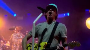 Watch Blink-182 reunite with Matt Skiba for ‘Bored To Death’ at LA charity gig
