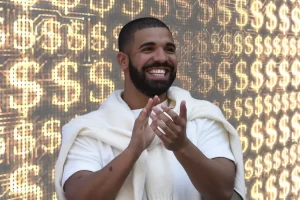 Drake Recalls Staggering 8-Figure Gambling Jackpot At Dave & Buster’sÂ 