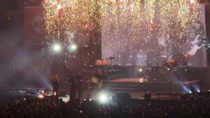 Watch Carrie Underwood join Papa Roach onstage for ‘Last Resort’ and more