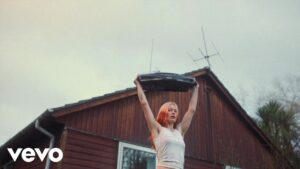 Wet Leg announce new album ‘Moisturizer’ with thunderous single ‘Catch These Fists’