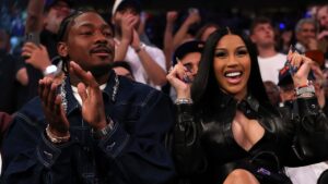 Cardi B & Stefon Diggs Show The Love At Knicks Game