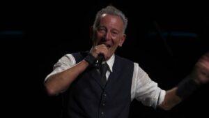 Donald Trump labels Bruce Springsteen a “dried out ‘prune'” after Manchester gig speeches